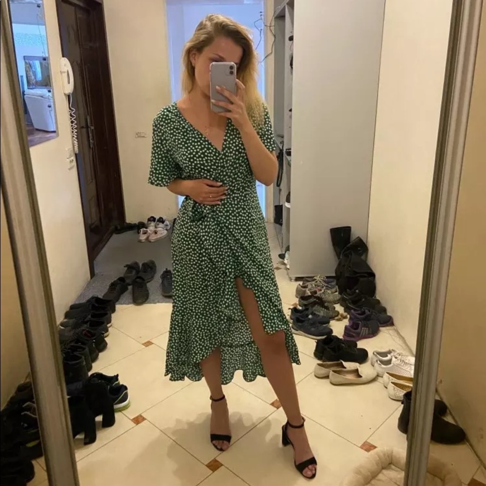 NWT Boho Green Floral V-Neck Ruffle Maxi Dress - Picture 3 of 13